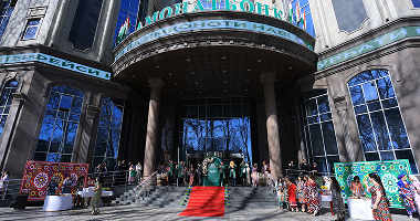 Таҷлили бошукӯҳ аз ҷашни Наврӯзи байналмилалӣ дар “Амонатбонк”